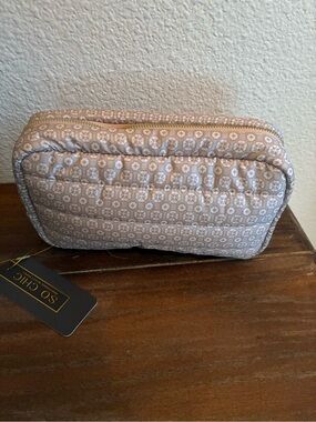 So Chic Quilted Neutral Floral Cosmetic Case